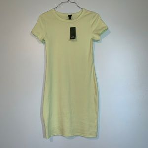 Green body con dress!!!! True to size!!!!